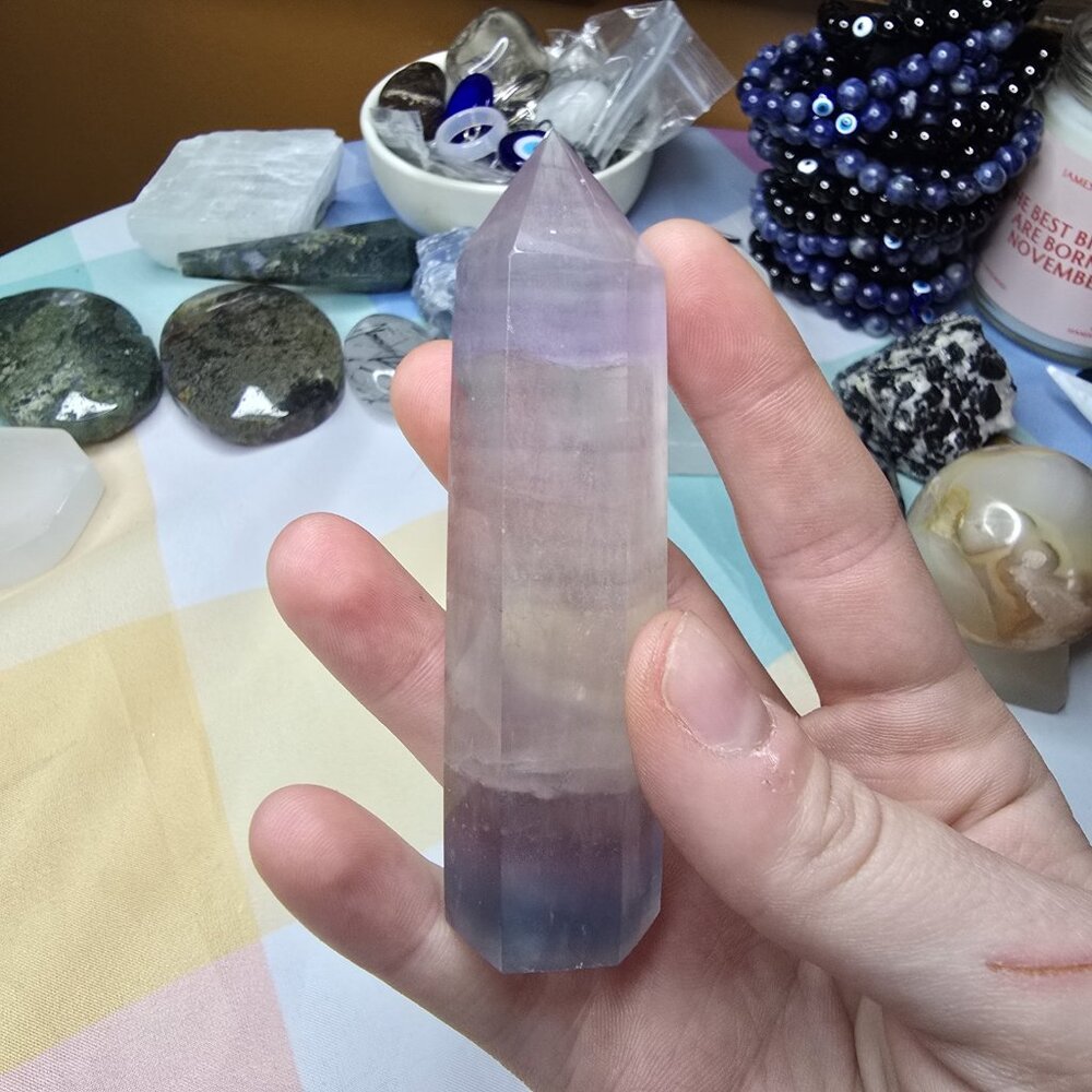 Fluorite Crystal Tower Point - Picture 3 of 6